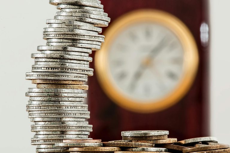 FeedHive Review: Is it worth it in 2025?